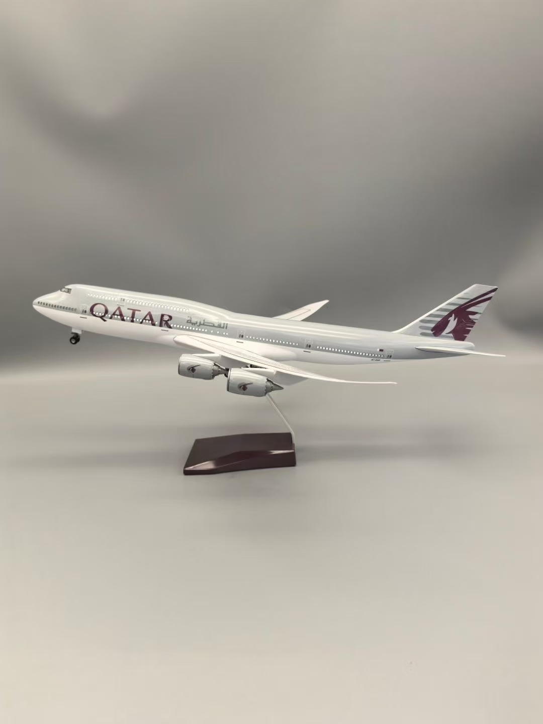 Modello di aereo in scala 1:13 - Home Decor Qatar recensione e prezzo