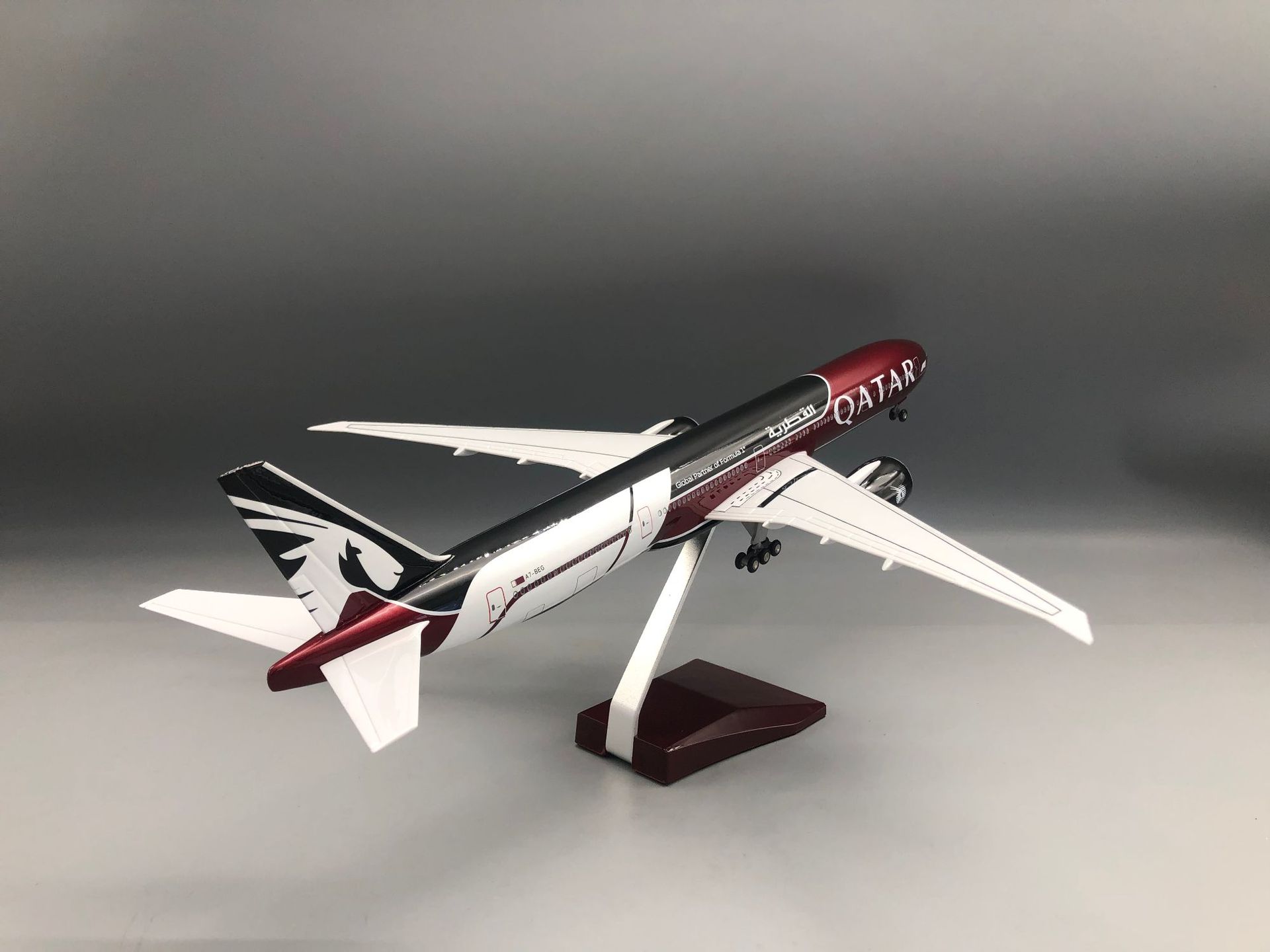 Modellino Aereo B777-300 Qatar - Home Decor Qatar recensione e prezzo