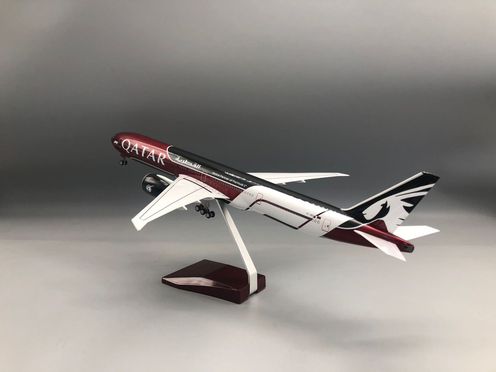 Modellino Aereo B777-300 Qatar - Home Decor Qatar recensione e prezzo