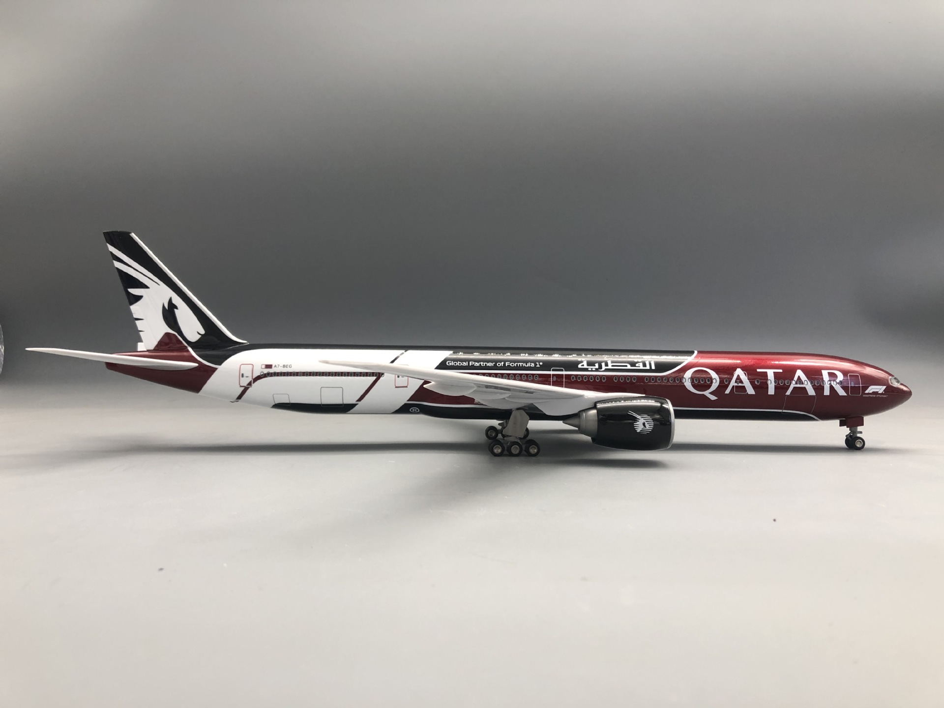 Modellino Aereo B777-300 Qatar - Home Decor Qatar recensione e prezzo